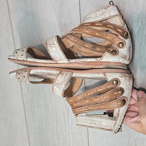 🤍🤎 Bed Stu Distressed White and Brown Artemis Sandals - Picture 8 of 12